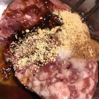 蒲公英包子的做法步骤：6