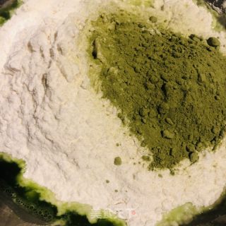 小白菜水饺的做法步骤：1