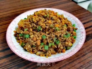老干妈蛋炒饭的做法