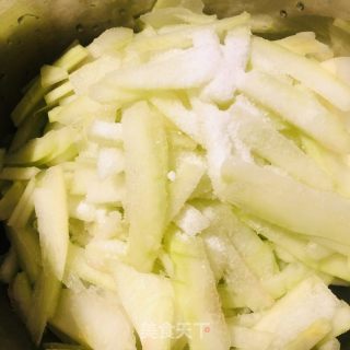 西瓜皮水饺的做法步骤：4