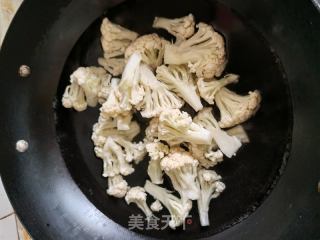 干锅花菜的做法步骤：2