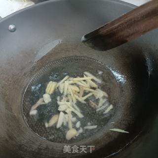 洋葱炒黄鳝的做法步骤：4