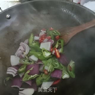 洋葱炒黄鳝的做法步骤：8