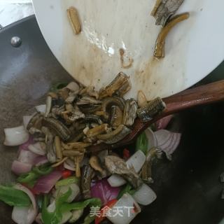 洋葱炒黄鳝的做法步骤：10