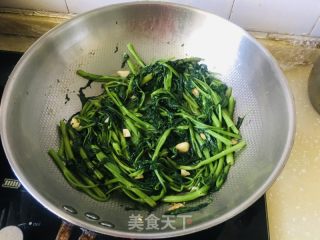 蒜蓉空心菜的做法步骤：7