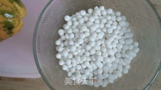 木瓜牛奶西米露的做法步骤：2