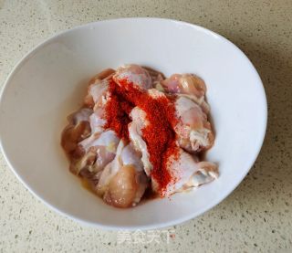 香酥炸鸡腿的做法步骤：3