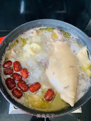 榴莲炖鸡的做法步骤：3