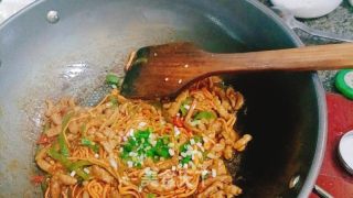 虫草花炒肉丝的做法步骤：11
