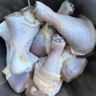 咖喱鸡肉饭的做法步骤：1