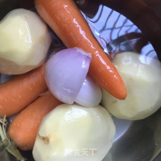 咖喱鸡肉饭的做法步骤：2