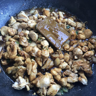 咖喱鸡肉饭的做法步骤：7