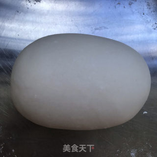 胡萝卜牛肉蒸饺的做法步骤：2