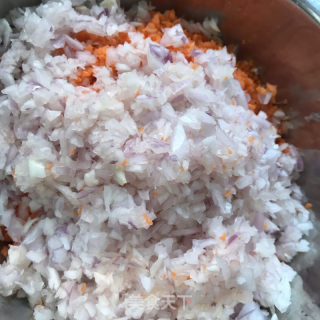 胡萝卜牛肉蒸饺的做法步骤：6