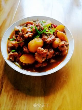 土豆烧排骨的做法