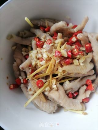 柠檬鸡爪的做法步骤：4