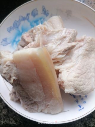 梅菜扣肉的做法步骤：3