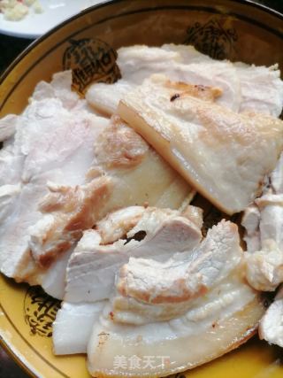 梅菜扣肉的做法步骤：11