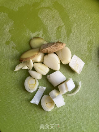 红烧敏鱼的做法步骤：5
