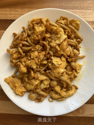 白玉菇炒鸡蛋的做法步骤：7