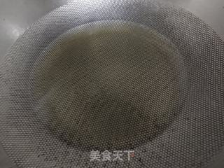 炸小鱼的做法步骤：4