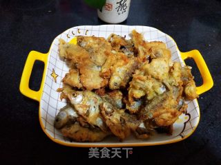 炸小鱼的做法步骤：8