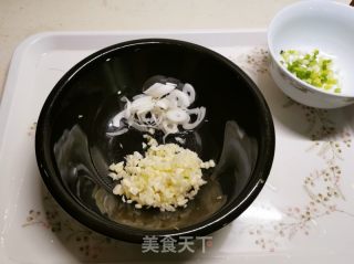 烹海虾的做法步骤：2