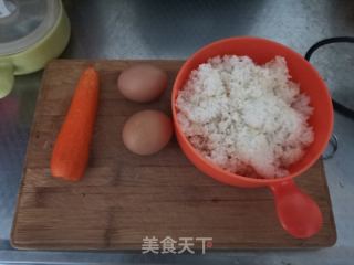 鸡蛋炒饭的做法步骤：1