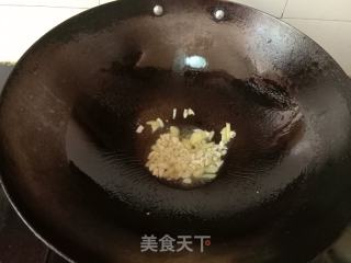 青椒炒蜂窝牛肚的做法步骤：2