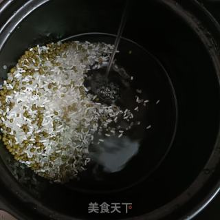 绿豆燕麦粥的做法步骤：1