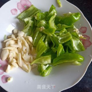 花菜炒香干肉丝的做法步骤：2
