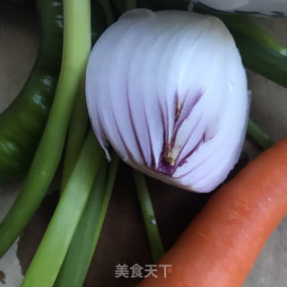 青椒虾仁炒饭的做法步骤：3