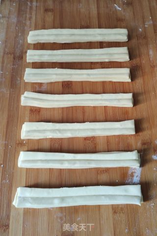 自制小油条的做法步骤：7