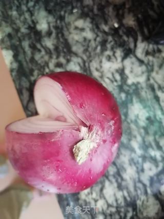 简单卤排骨的做法步骤：1
