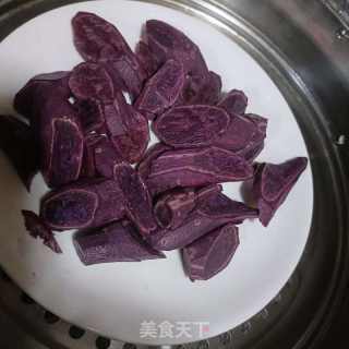 紫薯小丸子的做法步骤：2