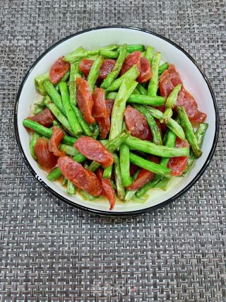 豆角炒腊肠的做法步骤：7