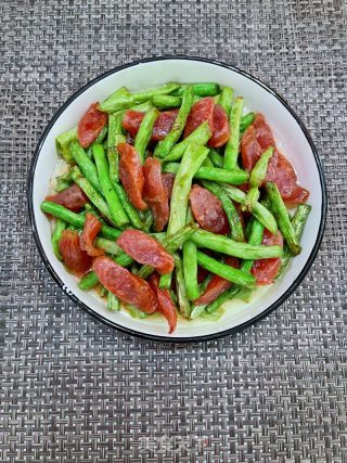 豆角炒腊肠的做法步骤：8