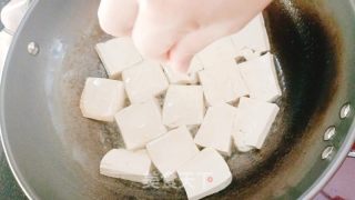 香煎豆腐的做法步骤：4