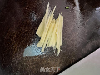 普宁豆酱蒸鸡的做法步骤：2