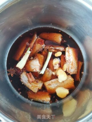 酥焖带鱼的做法步骤：6