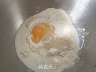 椰蓉面包的做法步骤：1
