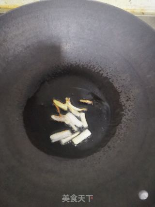 炝锅面的做法步骤：2