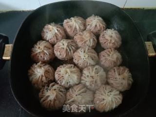 猪肉粉条煎包的做法步骤：12