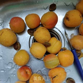糖水杏罐头的做法步骤：3