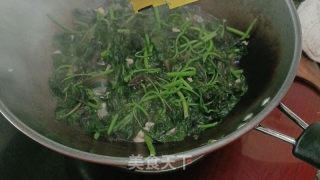 皮蛋烩苋菜的做法步骤：11