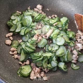 肉末黄瓜的做法步骤：10