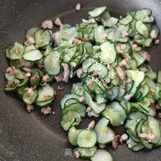肉末黄瓜的做法步骤：11