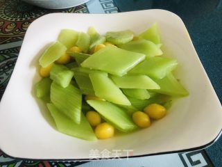 莴笋炒银杏果的做法步骤：13