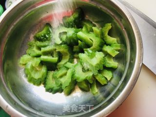 凉拌苦瓜的做法步骤：7