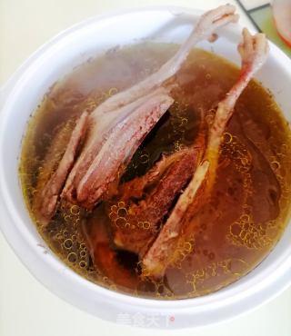 天麻鸽子汤的做法步骤：6
